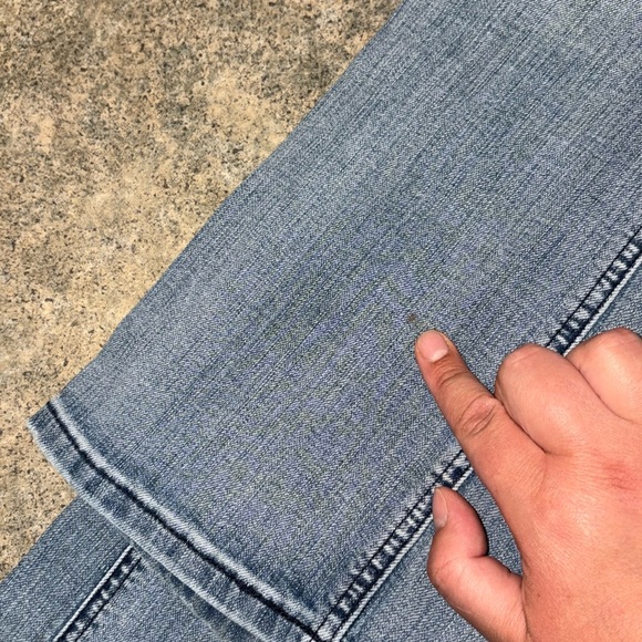 Boot-Cut Light Blue Jeans 👖 - Picture 10 of 12